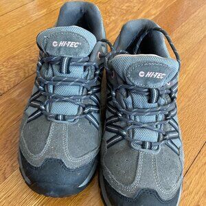 HI-TEC Florence Low Water-Proof Hiking Boots Size 9.5